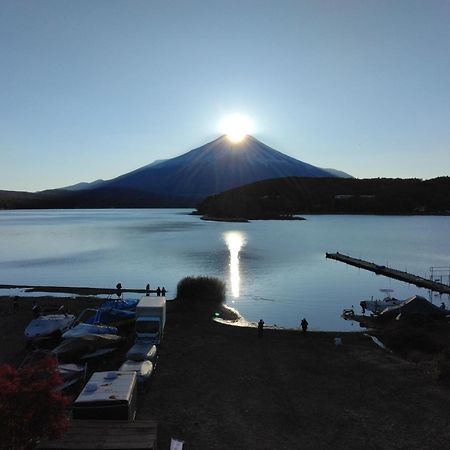 Tabist Lakeside In Fujinami Yamanakako Bagian luar foto